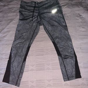 Nike crop leggings